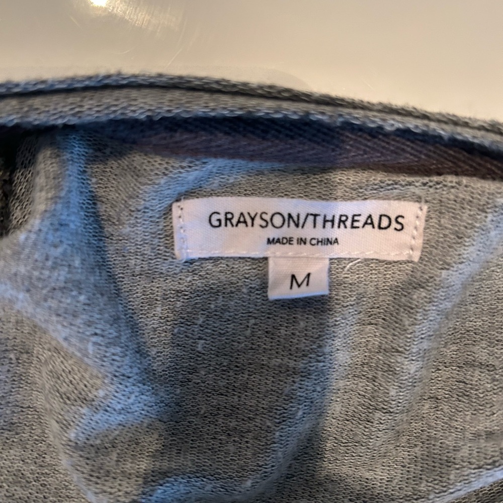 Grayson Threads - M - Picture 5 of 5
